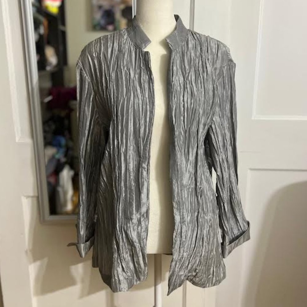 Chico's Clearly Crinkle Joria Jacket in Silver - Size 2/M
